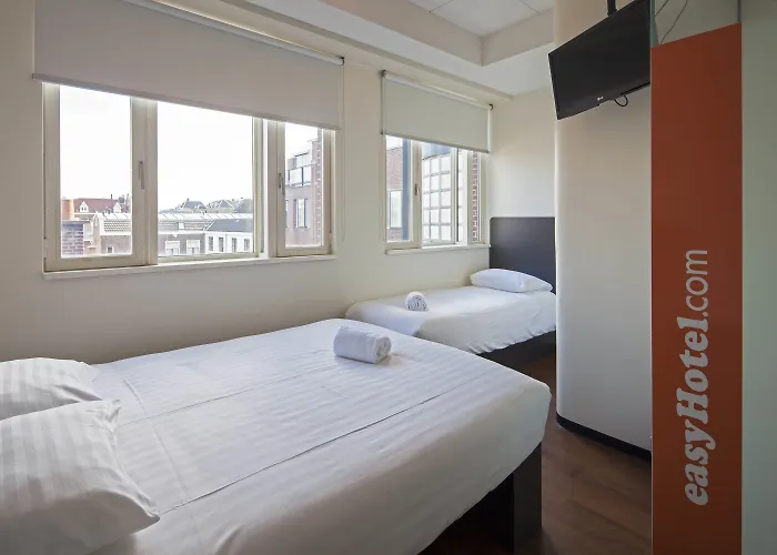 Hotel Easyhotel Centre