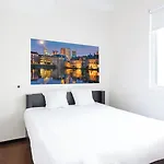 Hotel Easyhotel Centre 2*