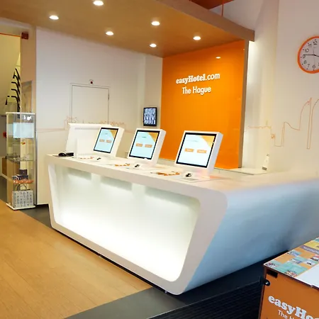 Hotel Easyhotel Centre
