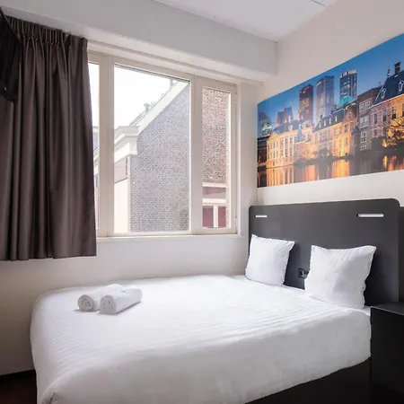 Easyhotel Centre Hotel