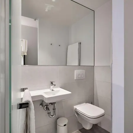 Hotel Easyhotel Centre