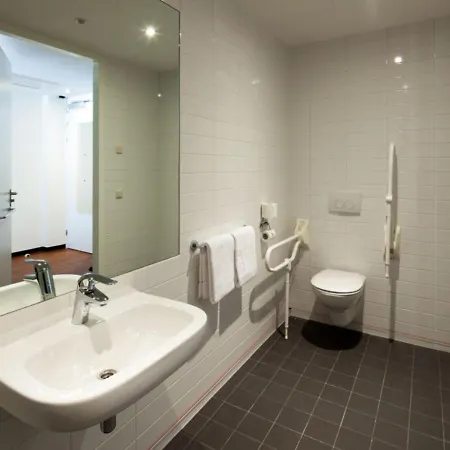 Easyhotel Centre 2* The Hague