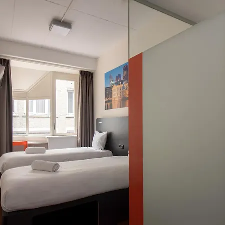 Hotel Easyhotel Centre 2*