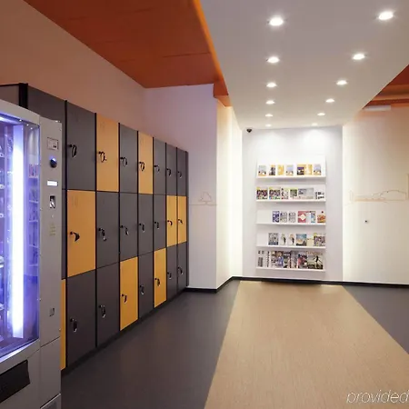 Easyhotel Centre Hotel