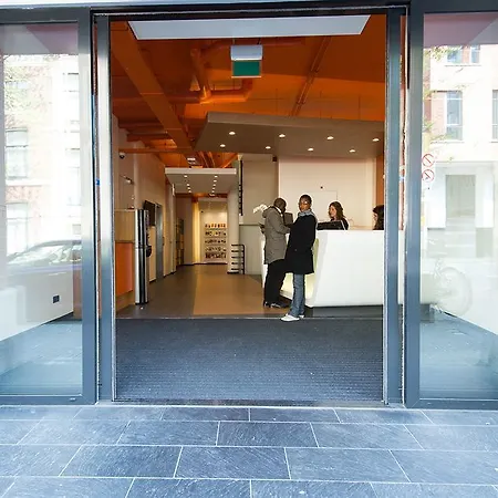 Easyhotel Centre 2* The Hague