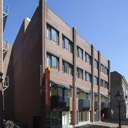 Easyhotel Centre