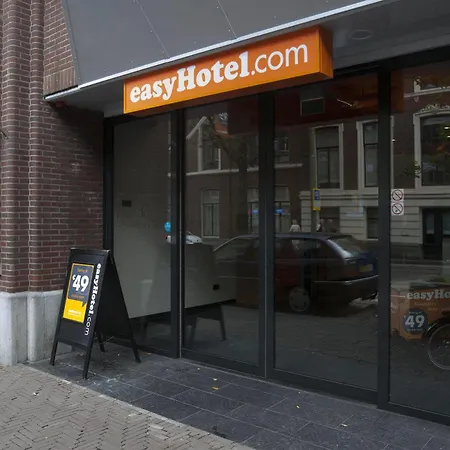 Easyhotel Centre 2* The Hague
