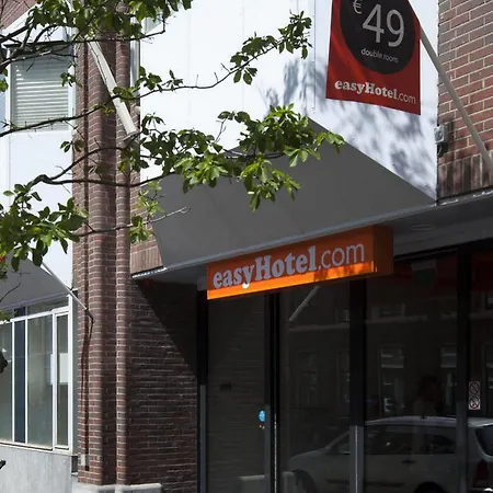 Easyhotel Centre Hotel 2*