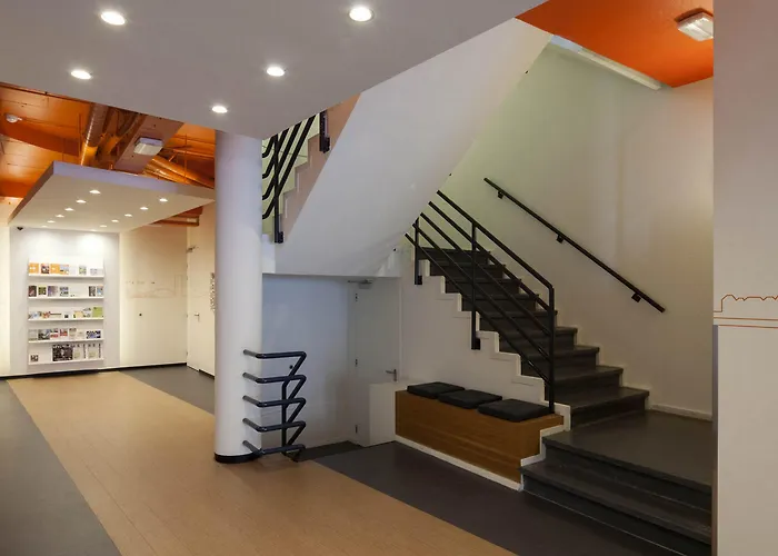 Easyhotel Centre Szálloda