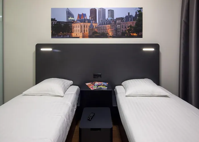 Easyhotel Centre 2* Haga