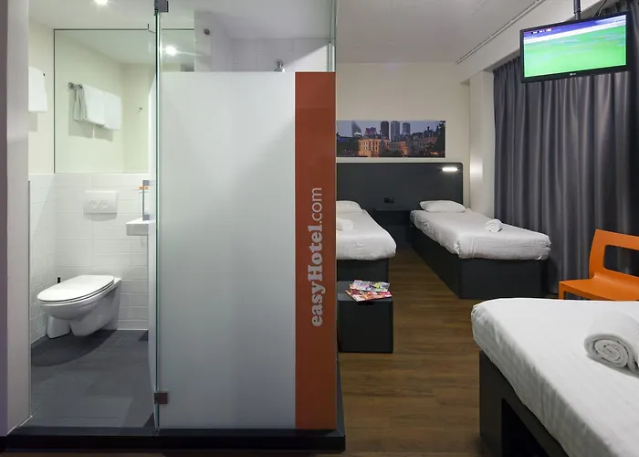 Easyhotel Centre
