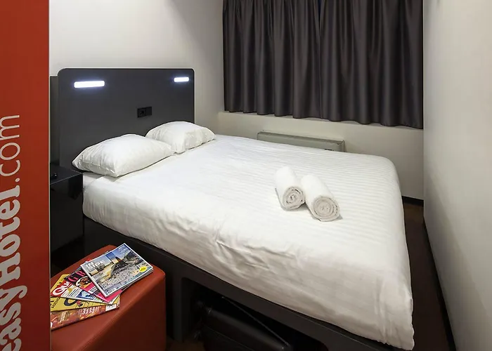 Hotel Easyhotel Centre