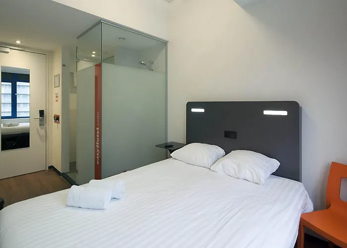 Hotel Easyhotel Centre