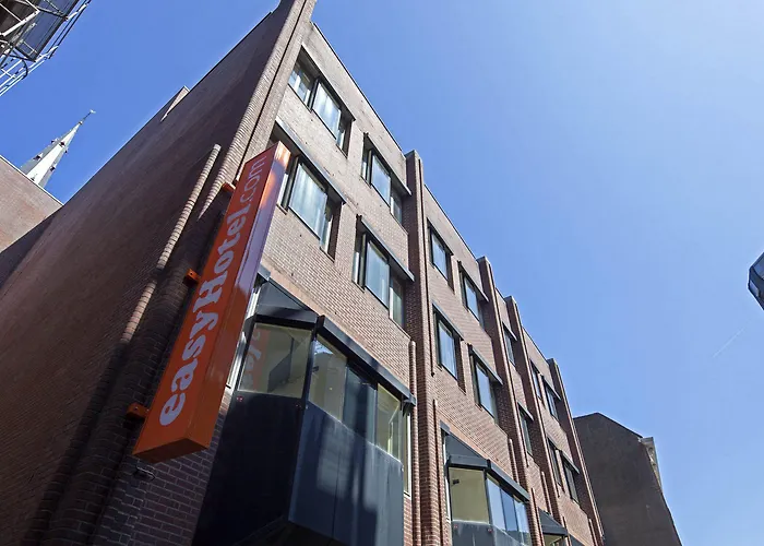 Easyhotel Centre Hotel
