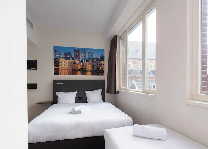 Szálloda Easyhotel Centre 2*