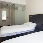 Hotel Easyhotel Centre 2*