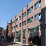 Easyhotel Centre Hotel