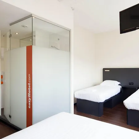 Hotel Easyhotel Centre