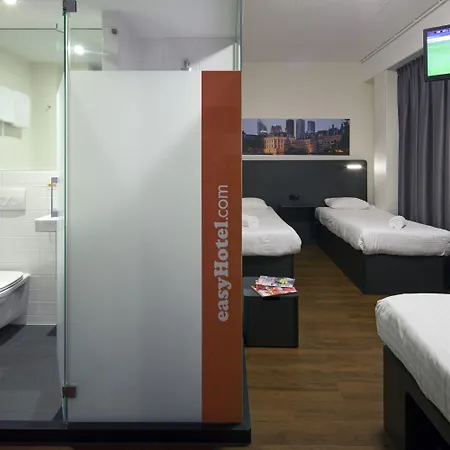 Easyhotel Centre