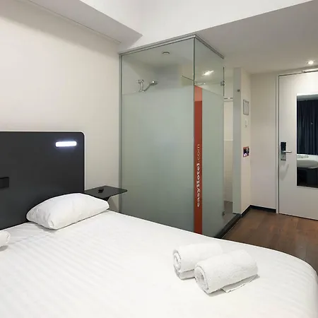 Hotel Easyhotel Centre