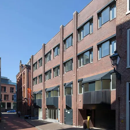 Easyhotel Centre Hotel