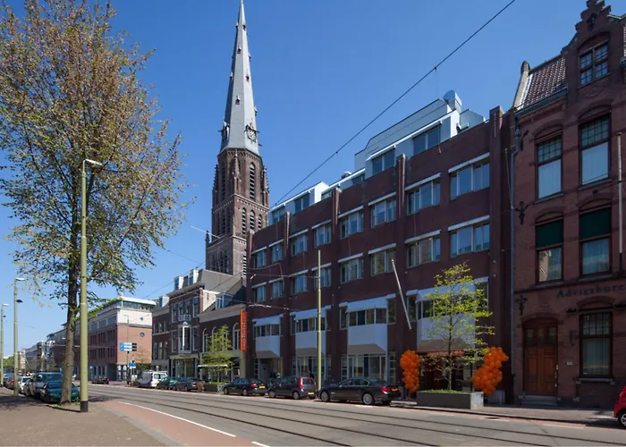 Easyhotel Centre Hotel 2*